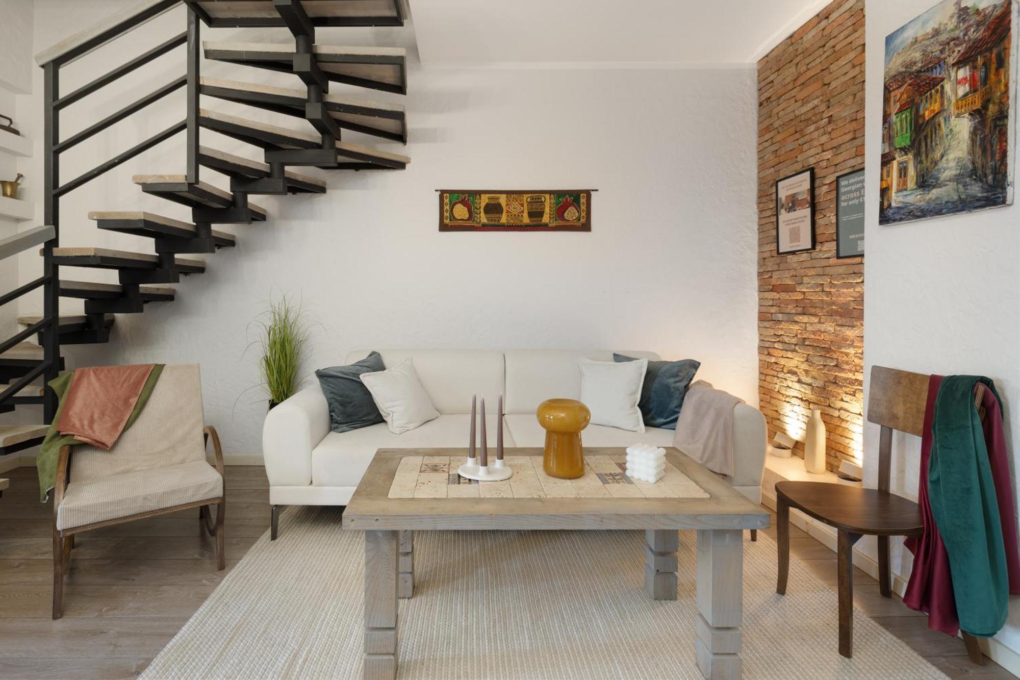 Postcard Balconies Apartment Tbilisi Ngoại thất bức ảnh