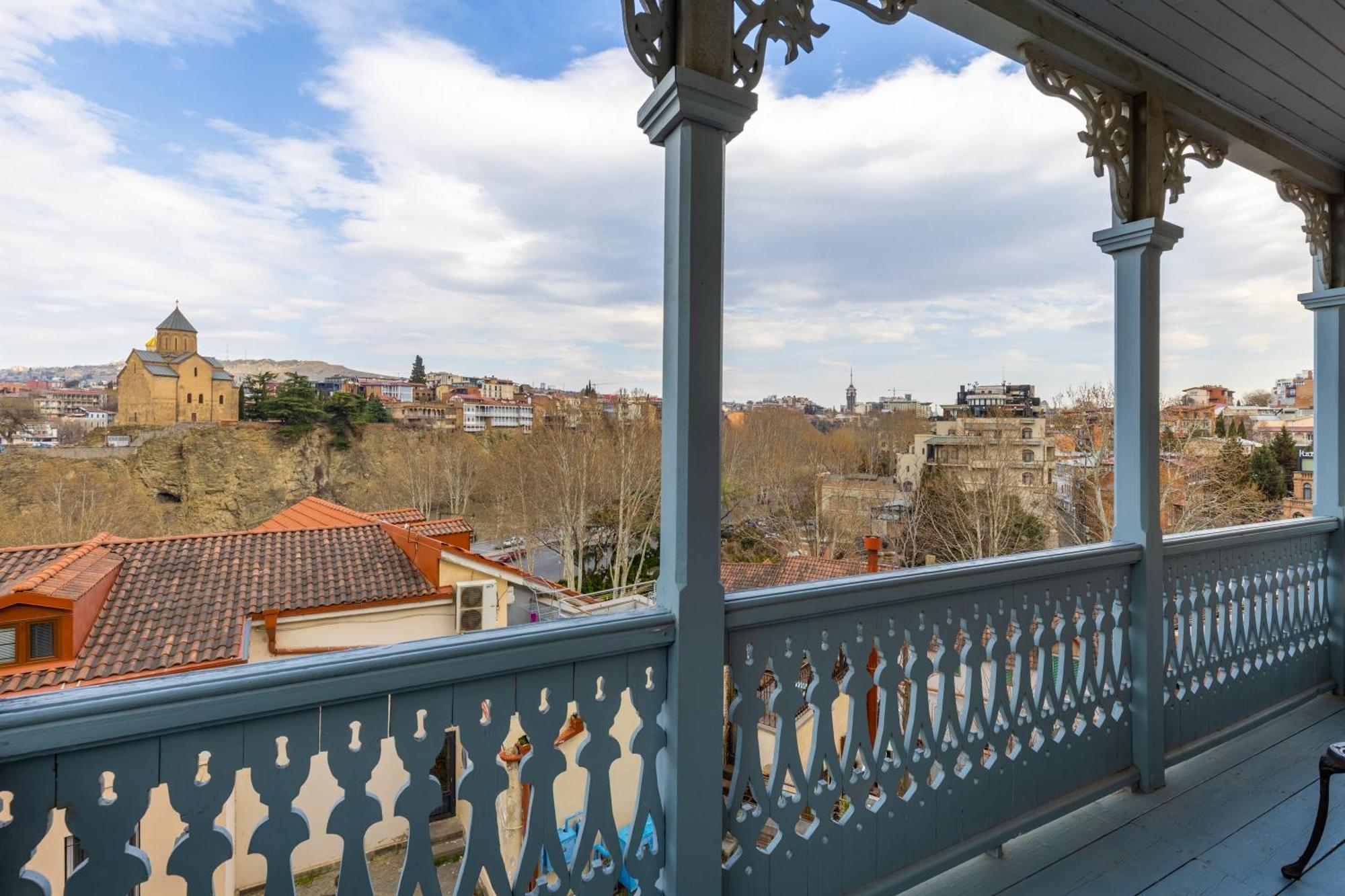 Postcard Balconies Apartment Tbilisi Ngoại thất bức ảnh