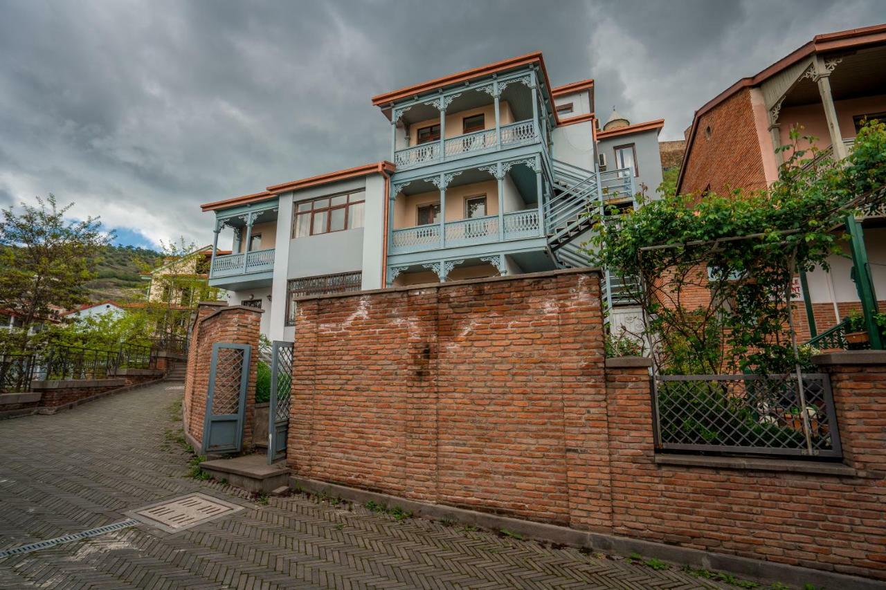 Postcard Balconies Apartment Tbilisi Ngoại thất bức ảnh